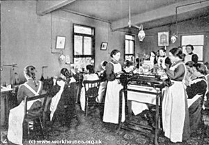 Photo:The knitting home at 122 Lower Clapton Road provided employment for 20 women who had come from Salvation Army maternity homes.